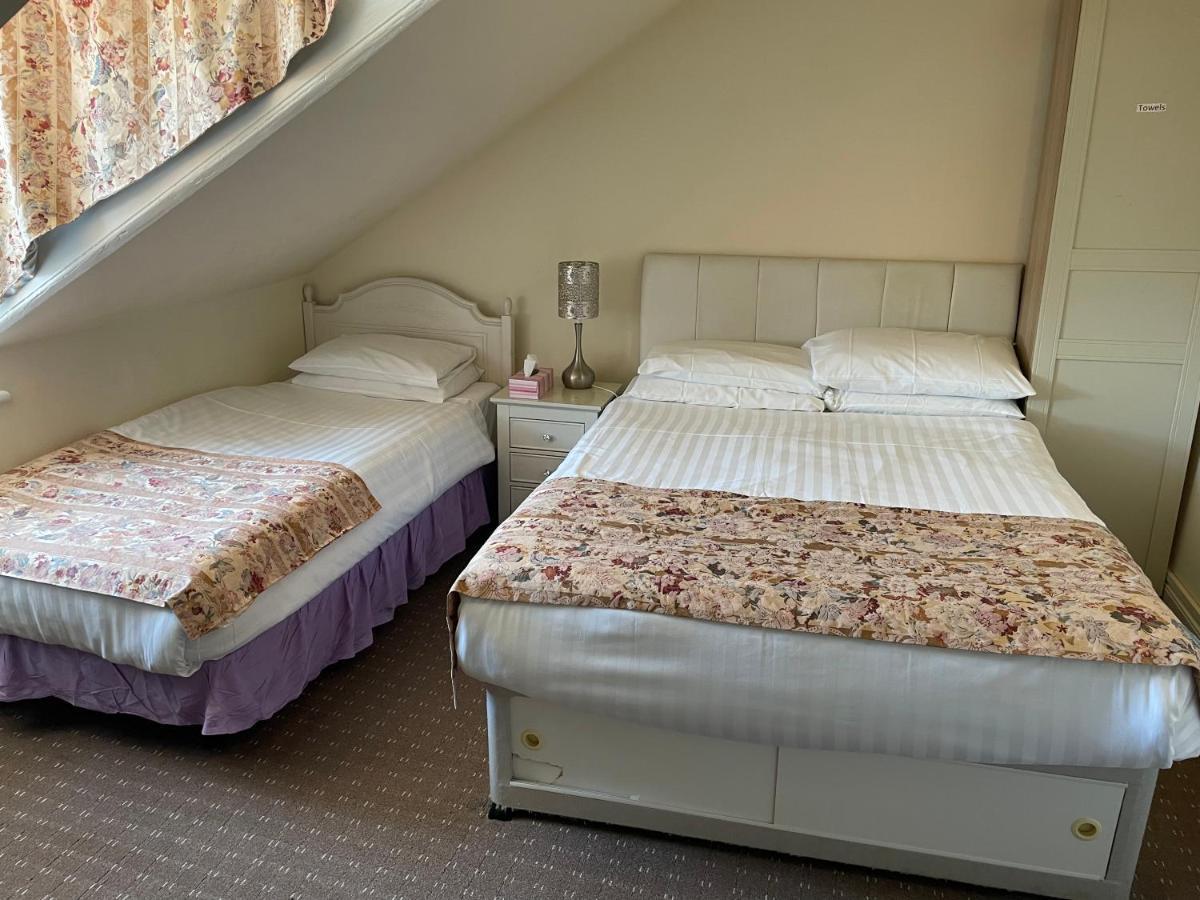 Diamonds Villa Near York Hospital Extérieur photo